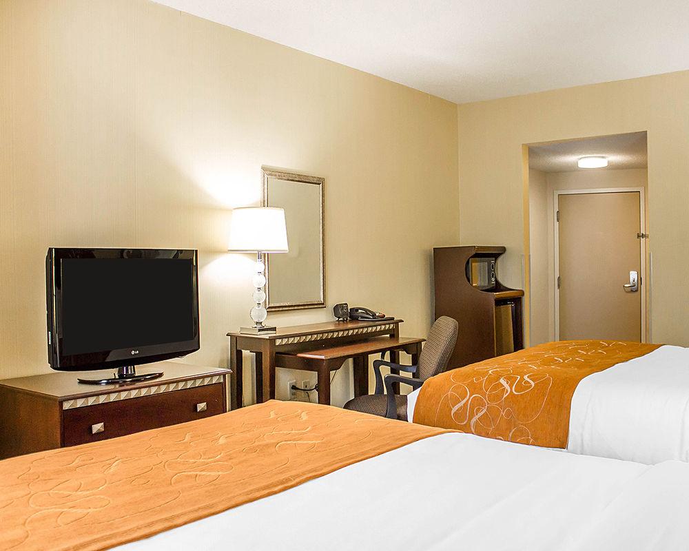 Holiday Inn - Cheshire - Southington By Ihg Екстер'єр фото